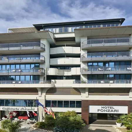 Fonzari 4* グラード